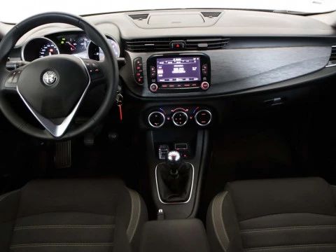 Alfa Romeo GIULIETTA 1.6 JTDM 88KW SPORT 5P