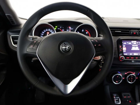 Alfa Romeo GIULIETTA 1.6 JTDM 88KW SPORT 5P