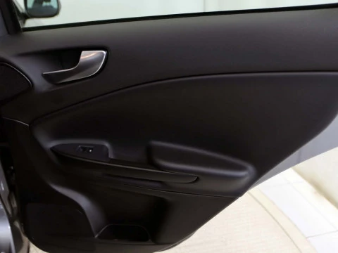 Alfa Romeo GIULIETTA 1.6 JTDM 88KW SPORT 5P