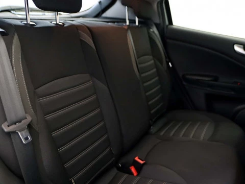 Alfa Romeo GIULIETTA 1.6 JTDM 88KW SPORT 5P