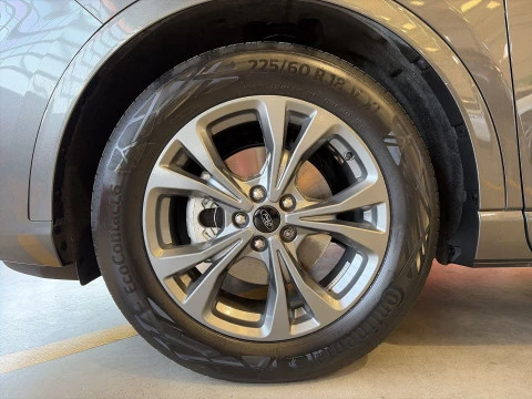 Ford Kuga 2.5 Duratec FHEV ST-Line Auto 140 kW (190 CV)