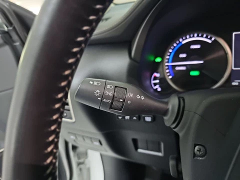 Lexus NX 2.5 300h Premium 2WD