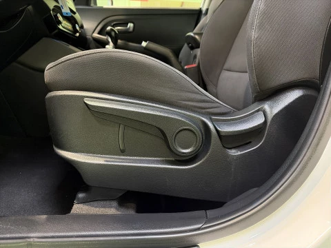 Kia Carens 1.6 GDi Concept 99 kW (135 CV)