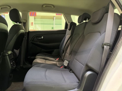 Kia Carens 1.6 GDi Concept 99 kW (135 CV)