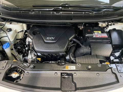 Kia Carens 1.6 GDi Concept 99 kW (135 CV)