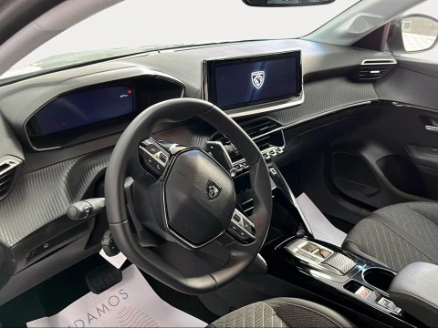 Peugeot 208 Allure HYBRID 100 eDCS6