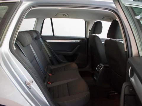 Skoda Octavia fam. 1.6 TDI CR AMBITION COMBI 5P