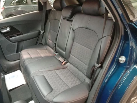 Kia Niro 1.6 GDi PHEV 104kW (141CV) Drive