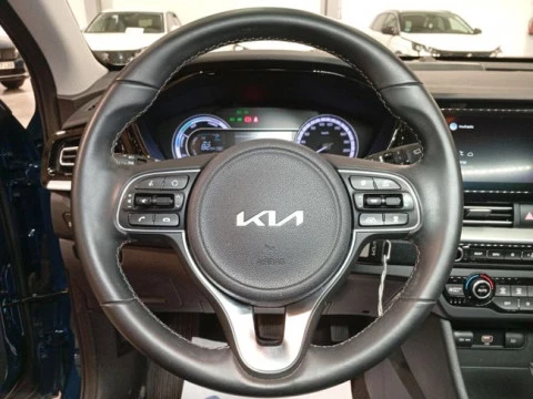 Kia Niro 1.6 GDi PHEV 104kW (141CV) Drive