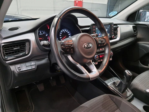 Kia Stonic 1.0 T-GDi 74kW (100CV) Drive
