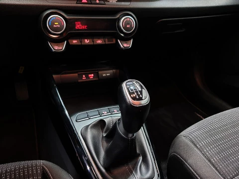 Kia Stonic 1.0 T-GDi 74kW (100CV) Drive