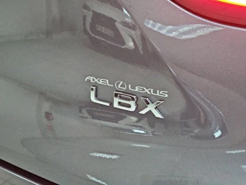 Lexus LBX 1.5 136cv HEV Emotion+