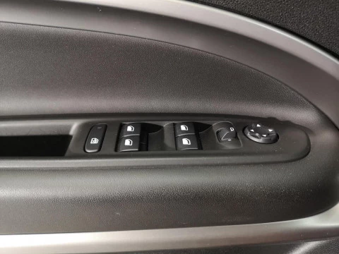 Jeep Avenger 1.2 eHybrid 74kW (100CV) Altitude