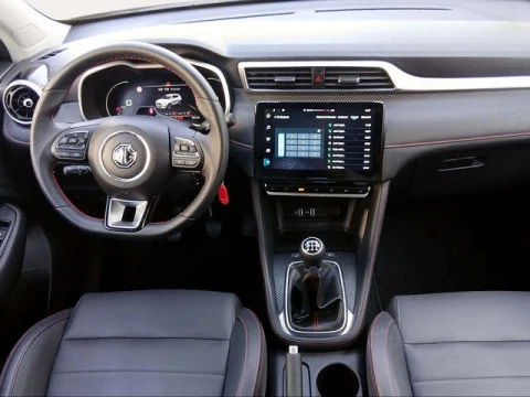 MG ZS 1.5 Luxury 78 kW (106 CV)