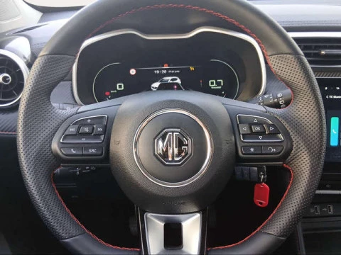 MG ZS 1.5 Luxury 78 kW (106 CV)