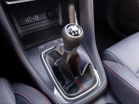 MG ZS 1.5 Luxury 78 kW (106 CV)