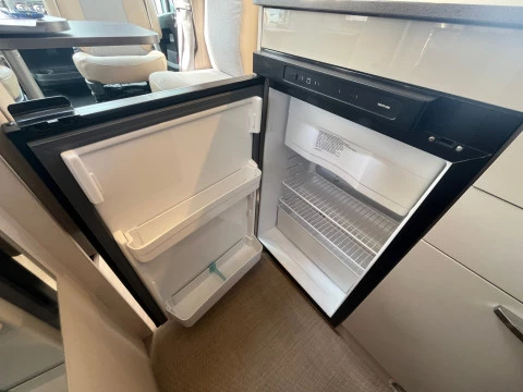 BURSTNER NEXXO NEXXO VAN T590G