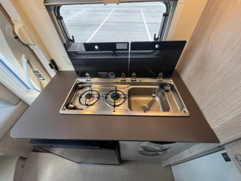 BURSTNER NEXXO NEXXO VAN T590G