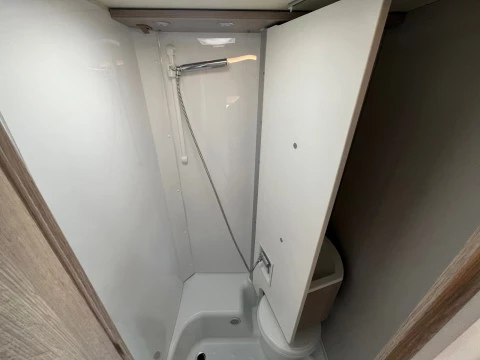 BURSTNER NEXXO NEXXO VAN T590G