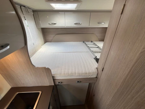 BURSTNER NEXXO NEXXO VAN T590G