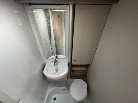 BURSTNER NEXXO NEXXO VAN T590G