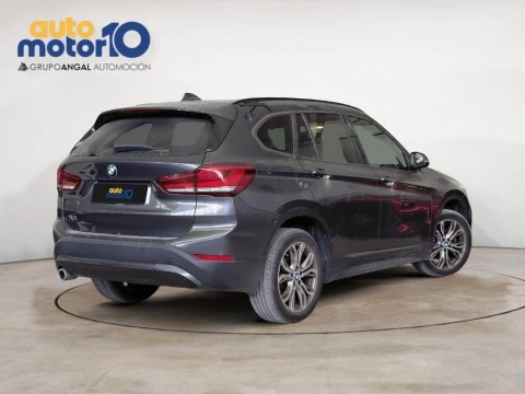 BMW X1 sDrive18i DCT
