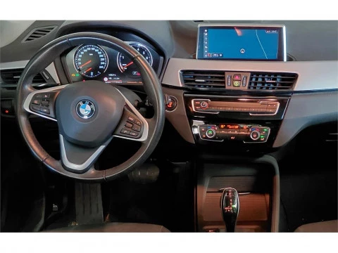 BMW X1 sDrive18i DCT