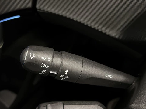 Peugeot e-2008 Electrico GT Pack 100 kW (136 CV)