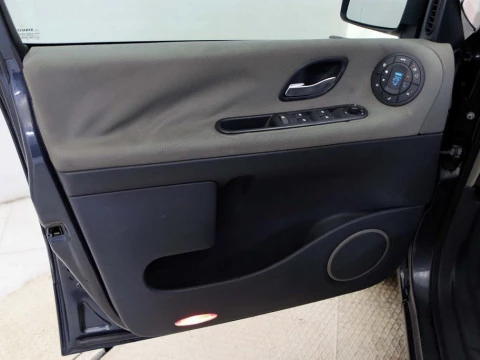 Renault GRAND ESPACE 2.2DCI 16V EXPRESSION 7 PLAZAS