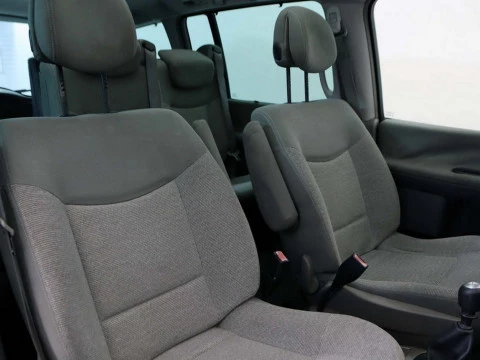 Renault GRAND ESPACE 2.2DCI 16V EXPRESSION 7 PLAZAS