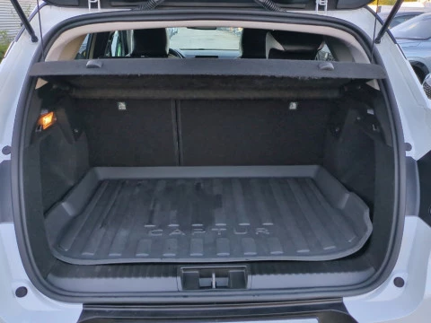 Renault Captur Fast Track E-TECH PHEV 160cv