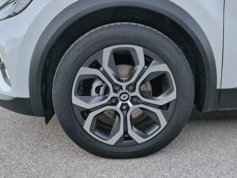 Renault Captur Fast Track E-TECH PHEV 160cv