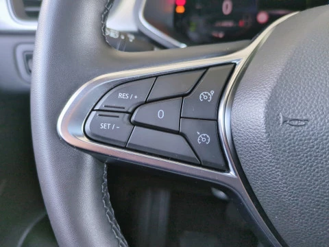 Renault Captur Fast Track E-TECH PHEV 160cv