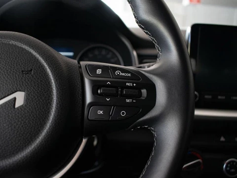 Kia Stonic 1.0 T-GDI MHEV IMT 74KW CONCEPT 5P