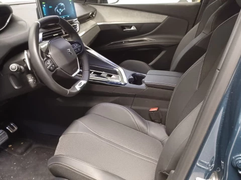 Peugeot 3008 Hybrid 225 e-EAT8 GT