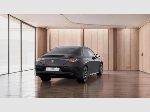 Mercedes-Benz CLA  250+ con tecnologia EQ