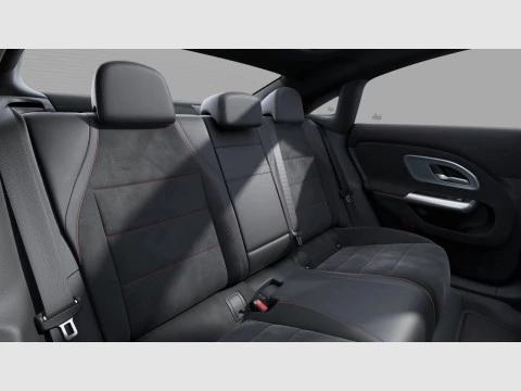 Mercedes-Benz CLA  250+ con tecnologia EQ