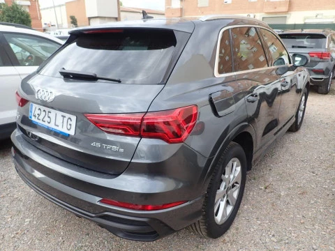 Audi Q3 45 TFSI e 180kW S tronic S Line