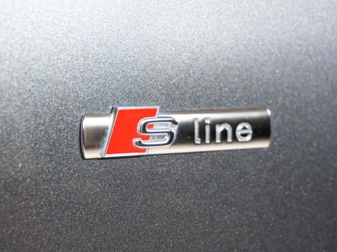 Audi Q2 Adrenalin 35 TFSI 110kW (150CV) S tronic