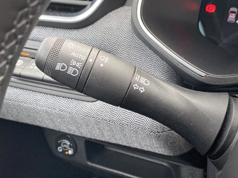 Renault Clio techno Eco-G 100cv (74kW)