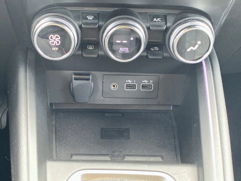 Renault Clio techno Eco-G 100cv (74kW)