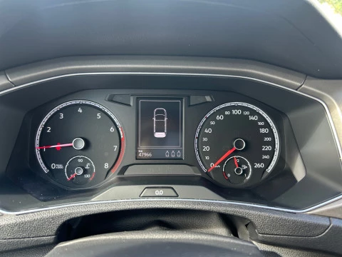 Volkswagen T-Roc Advance 1.0 TSI 81kW (110CV)