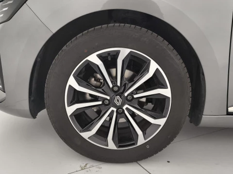 Renault Clio techno Eco-G 100cv (74kW)