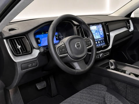 Volvo XC60 2.0 T6 AWD Recharge Core Auto