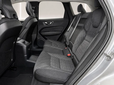 Volvo XC60 2.0 T6 AWD Recharge Core Auto