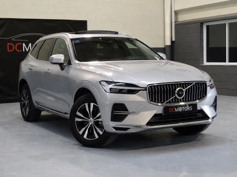 Volvo XC60 2.0 T6 AWD Recharge Core Auto