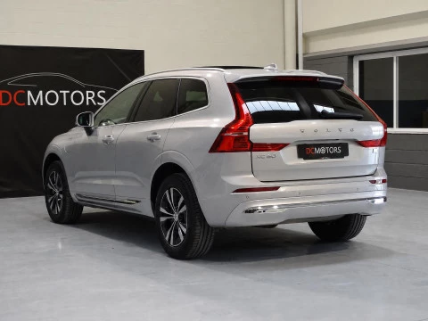 Volvo XC60 2.0 T6 AWD Recharge Core Auto