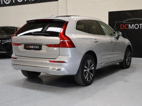 Volvo XC60 2.0 T6 AWD Recharge Core Auto