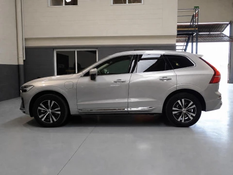Volvo XC60 2.0 T6 AWD Recharge Core Auto