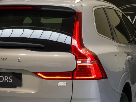 Volvo XC60 2.0 T6 AWD Recharge Core Auto